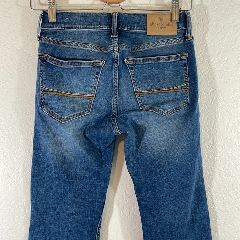 ABERCROMBIE KIDS STRAIGHT SLIM BLUE DENIM JEANS WITH POCKETS SIZE 11/12 - Picture 6 of 9